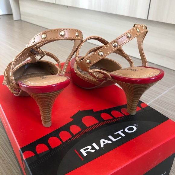 Rialto - NIB Red Gladiator Heels with studs - Picture 5 of 8